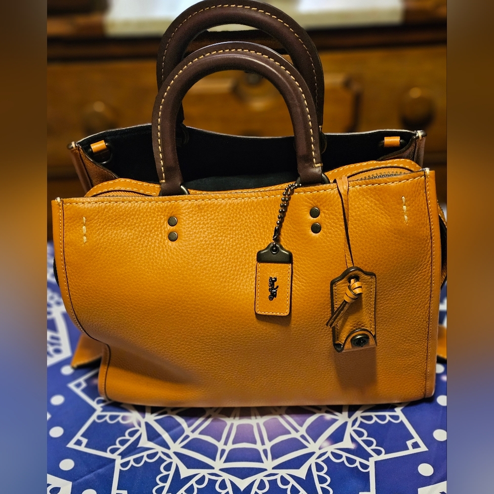 COACH ROGUE HTF BUTTERSCOTCH NWT